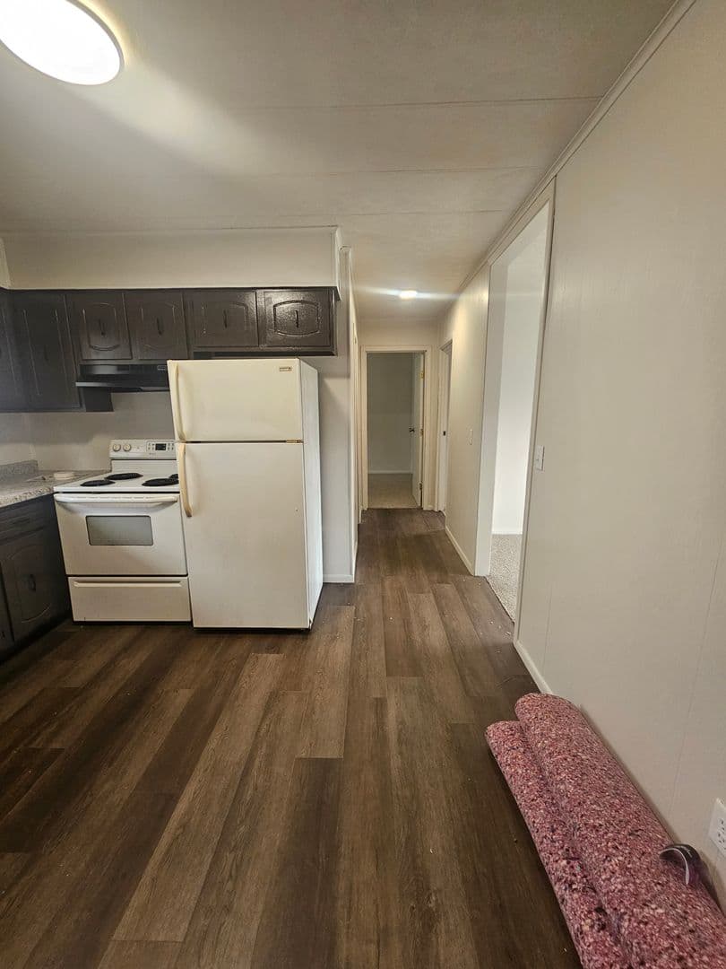 Aledo Apartment: 401-407 SW 8th St.