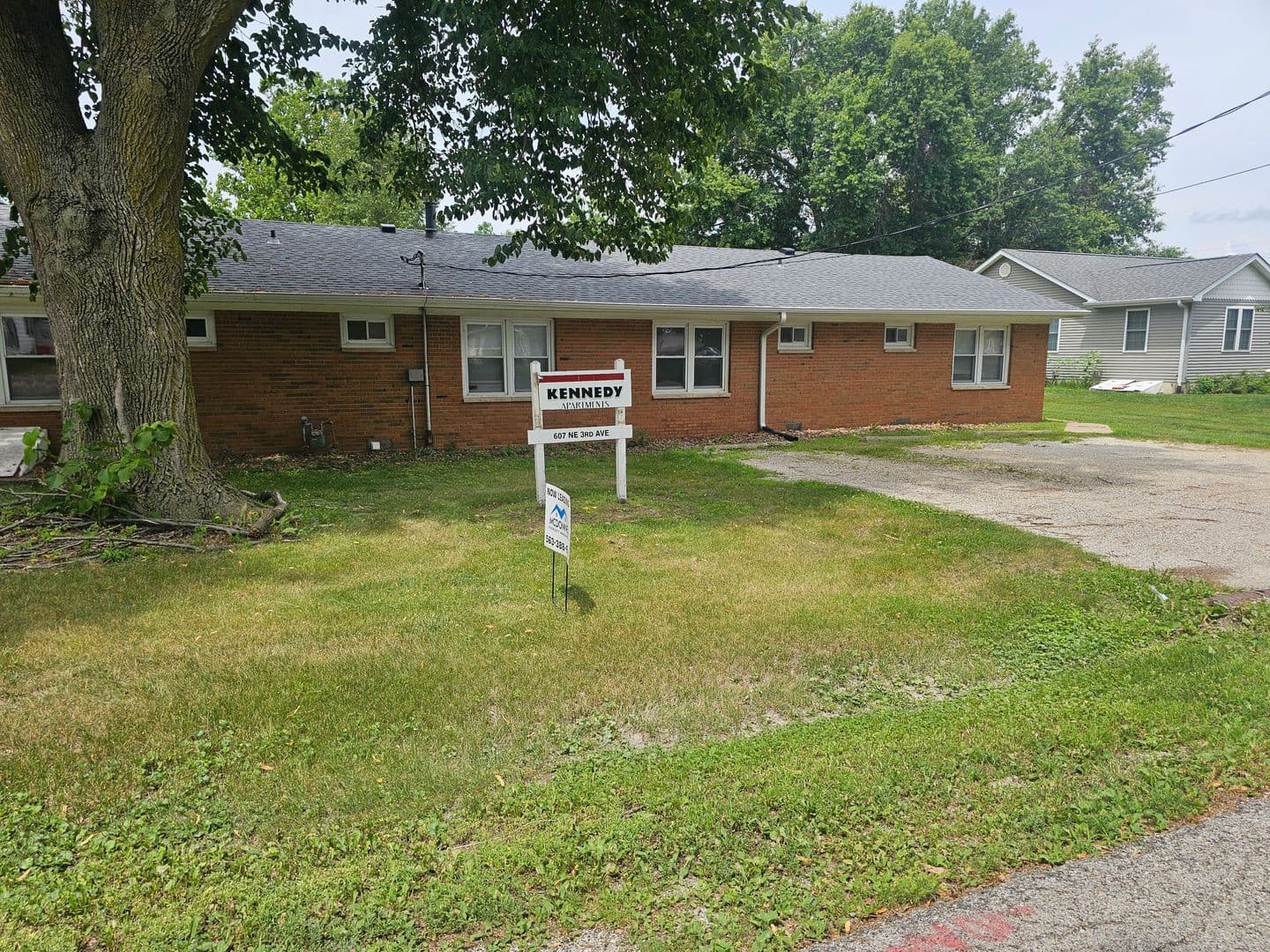 Aledo Apartment: 607 NE 3rd Ave