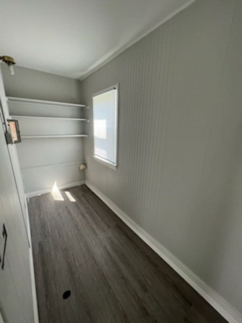 Davenport Apartment: 3803 - 3805 Johnson Ave.