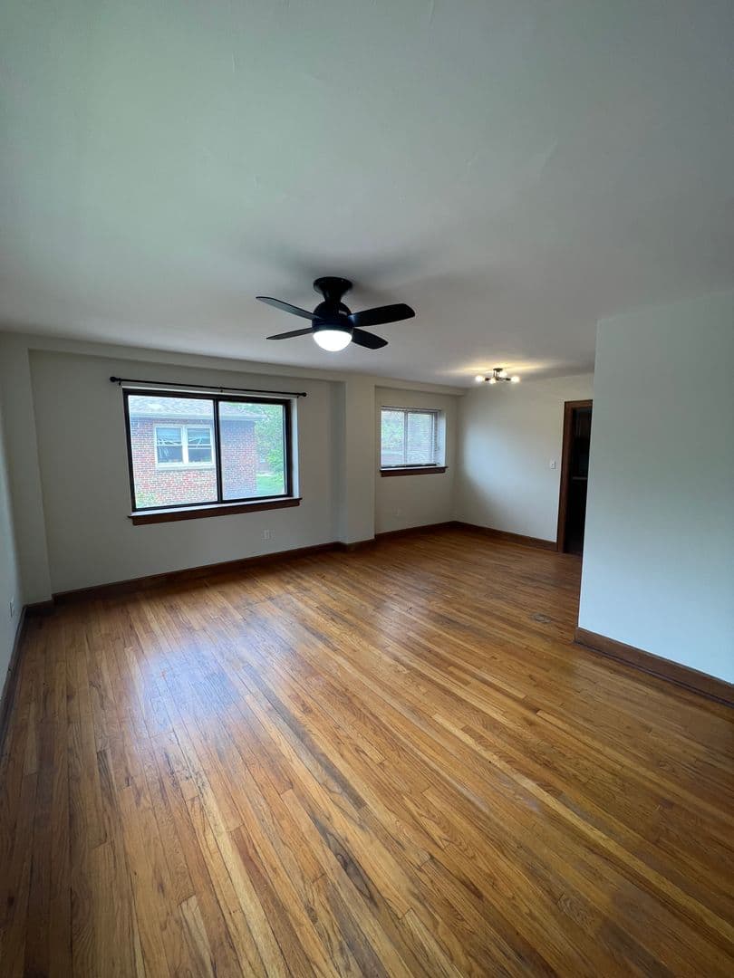 Davenport Apartment: 1011 Bridge Ave. - 1212 E 10th St.