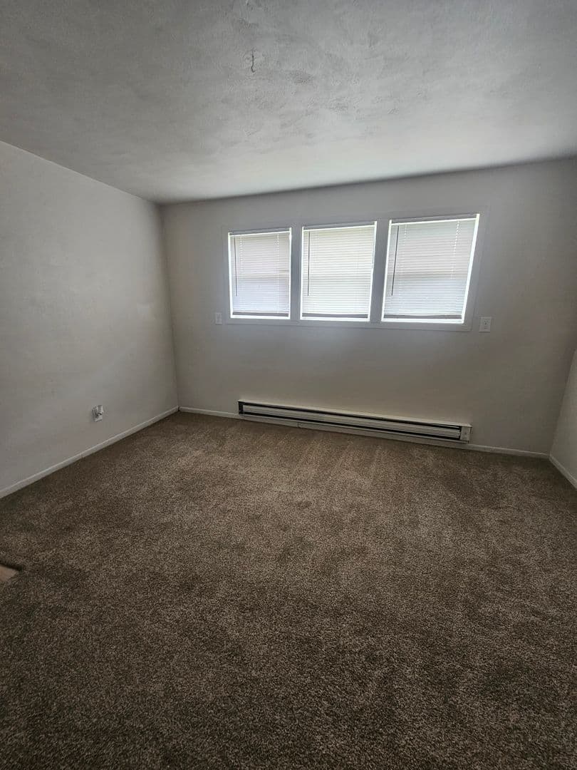 Aledo Apartment: 401-407 SW 8th St.