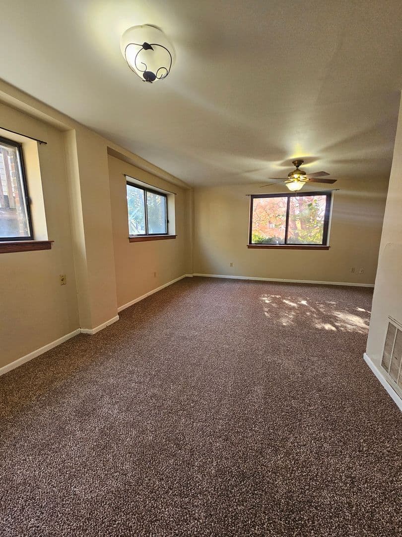 Davenport Apartment: 1011 Bridge Ave. - 1212 E 10th St.
