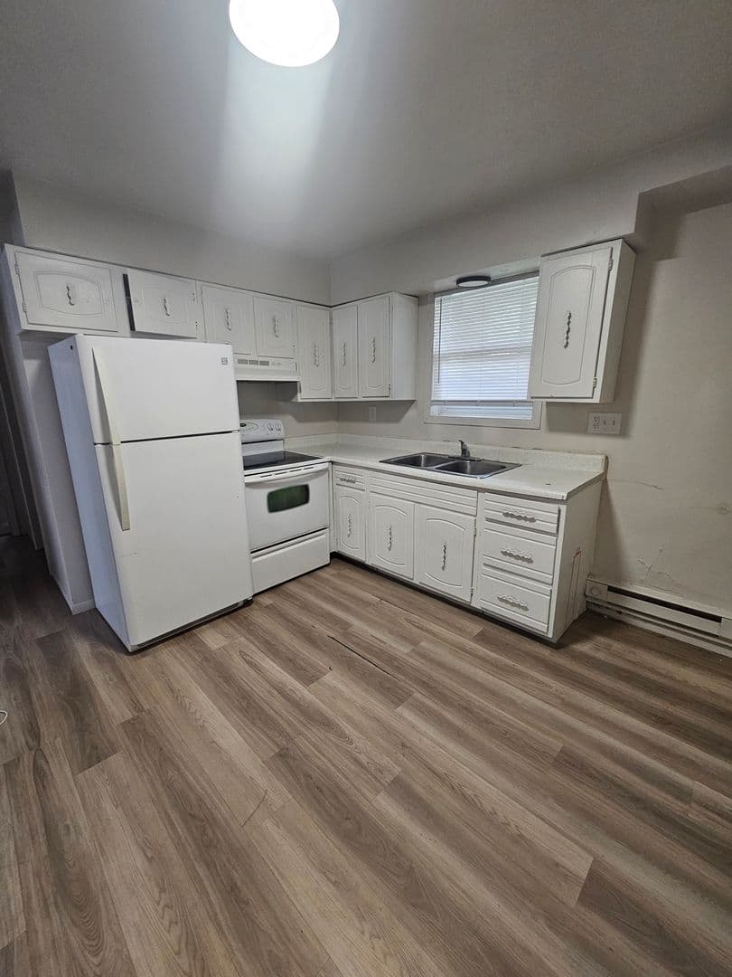 Aledo Apartment: 401-407 SW 8th St.