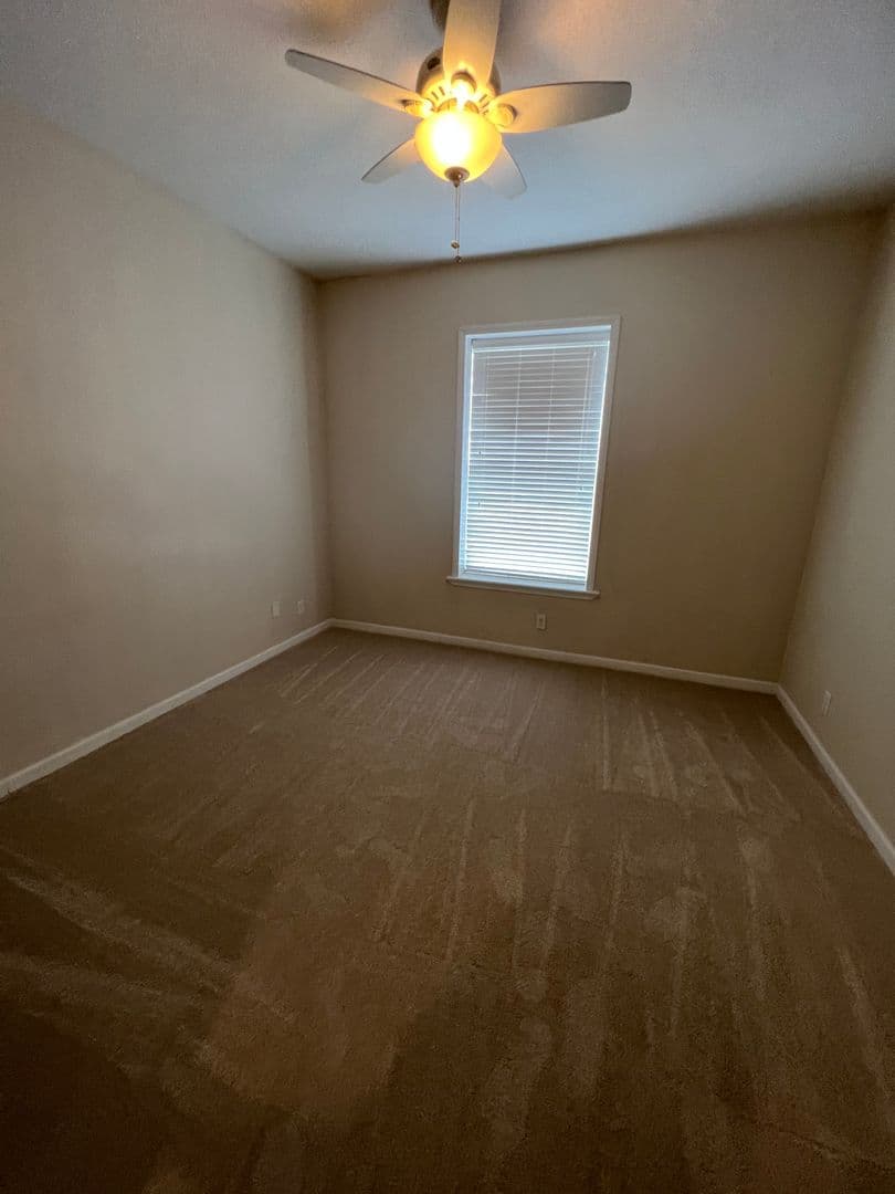 Davenport Apartment: 108 W 5th Street