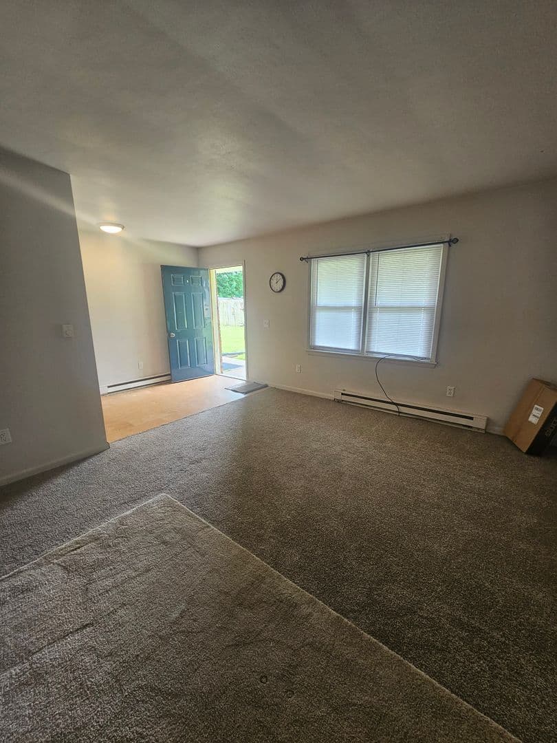 Aledo Apartment: 607 NE 3rd Ave