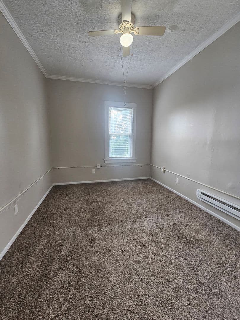 Davenport Apartment: 2148 Telegraph Rd.