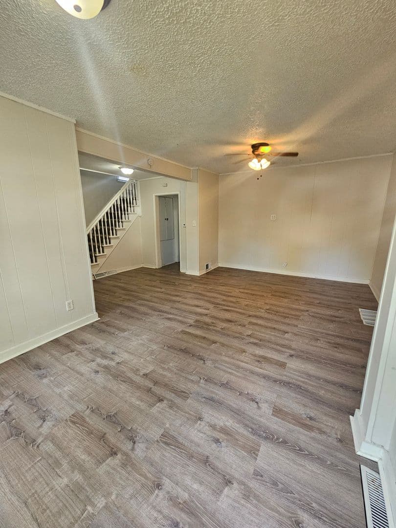 Davenport House: 1413 Carey Ave.