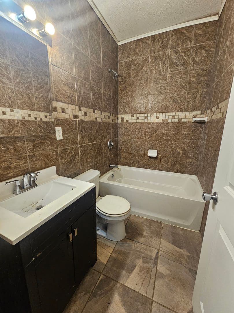 Rock Island House: 509 19th Ave.