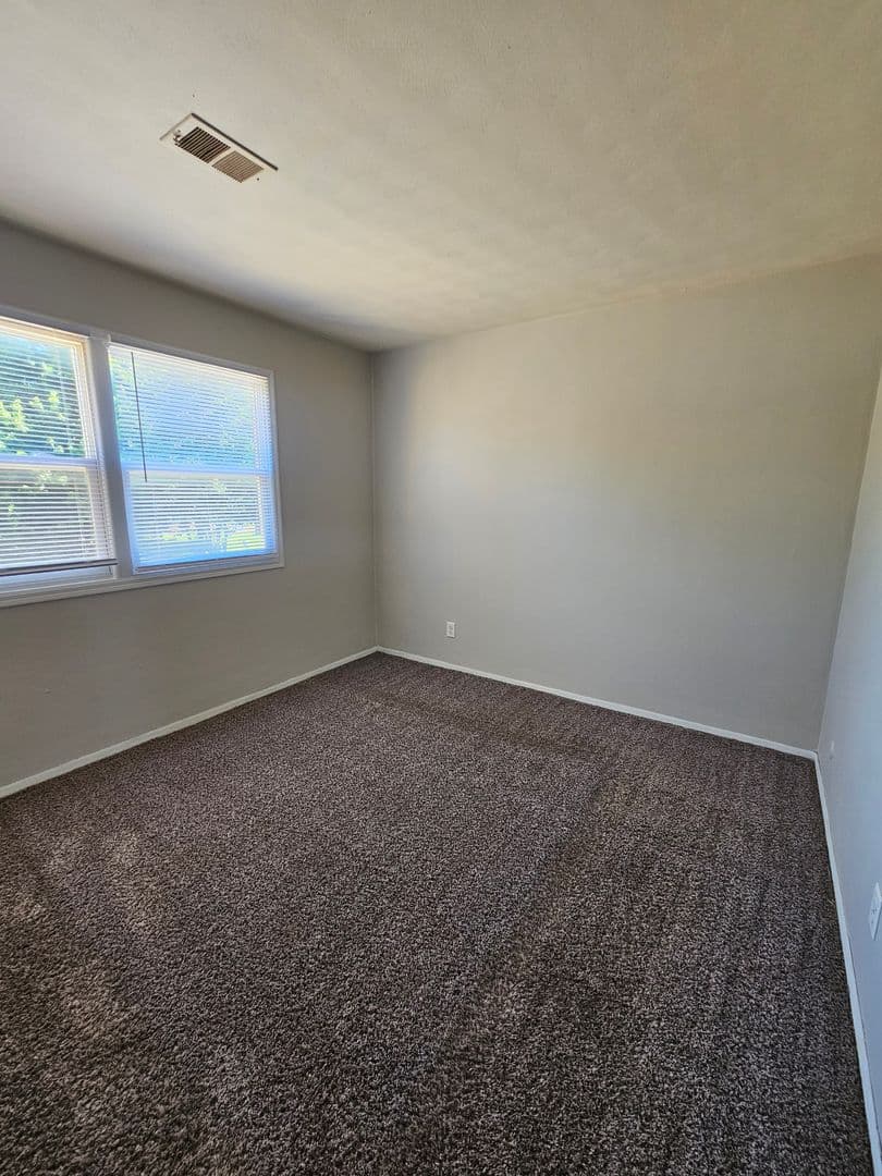 Davenport Apartment: 710 W 63rd St.