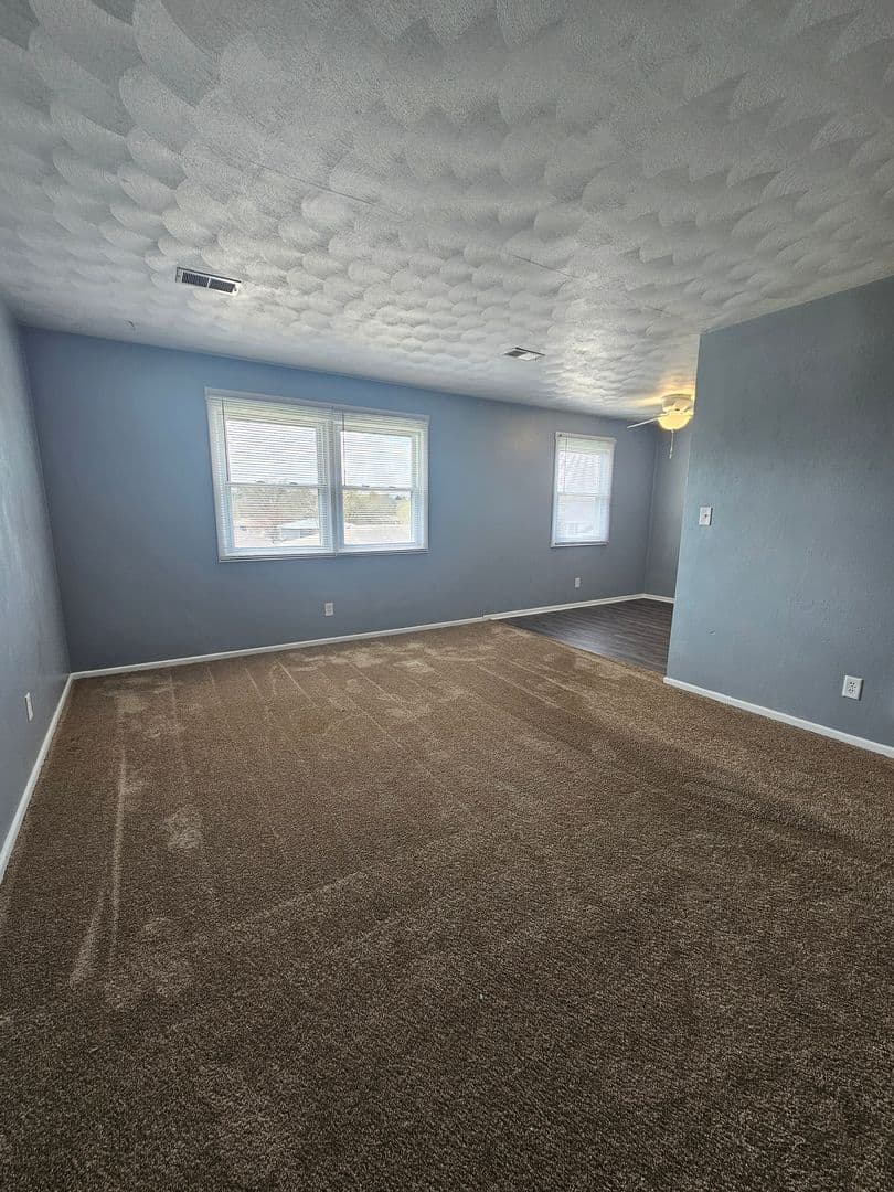 Davenport Apartment: 644 W 63rd Street