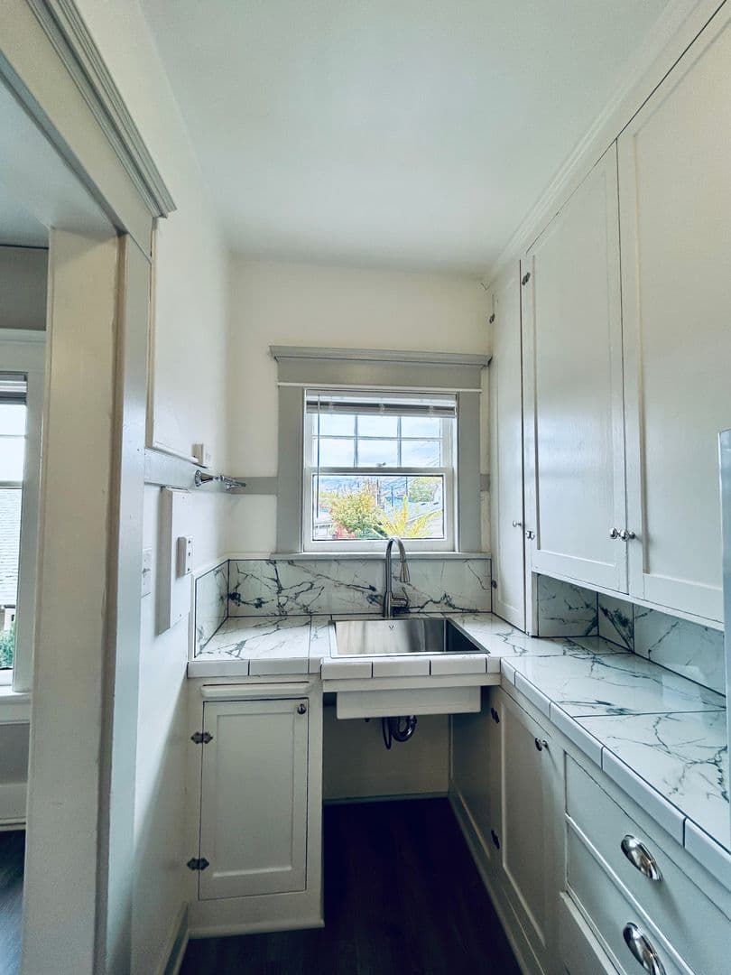Wenatchee Apartment: 207 Yakima St.