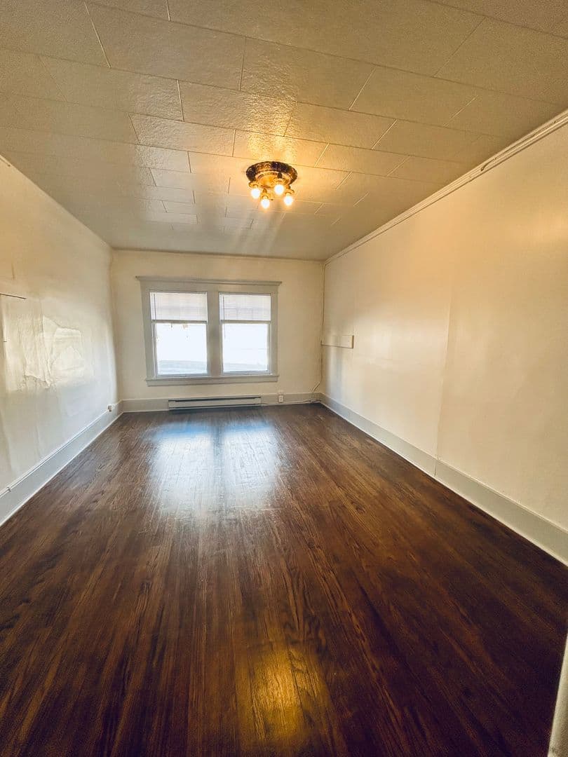 Wenatchee Apartment: 207 Yakima St.