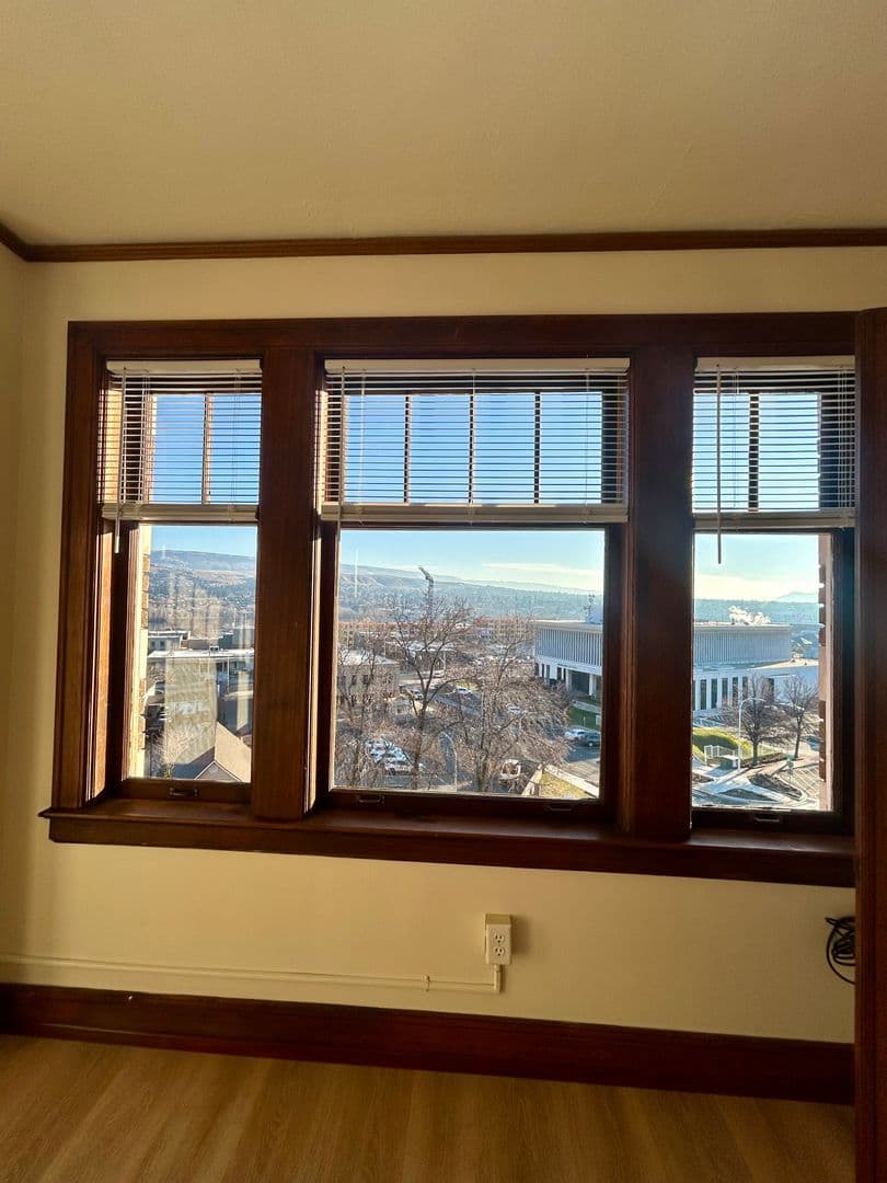 Wenatchee Apartment: 119 Okanogan Ave.