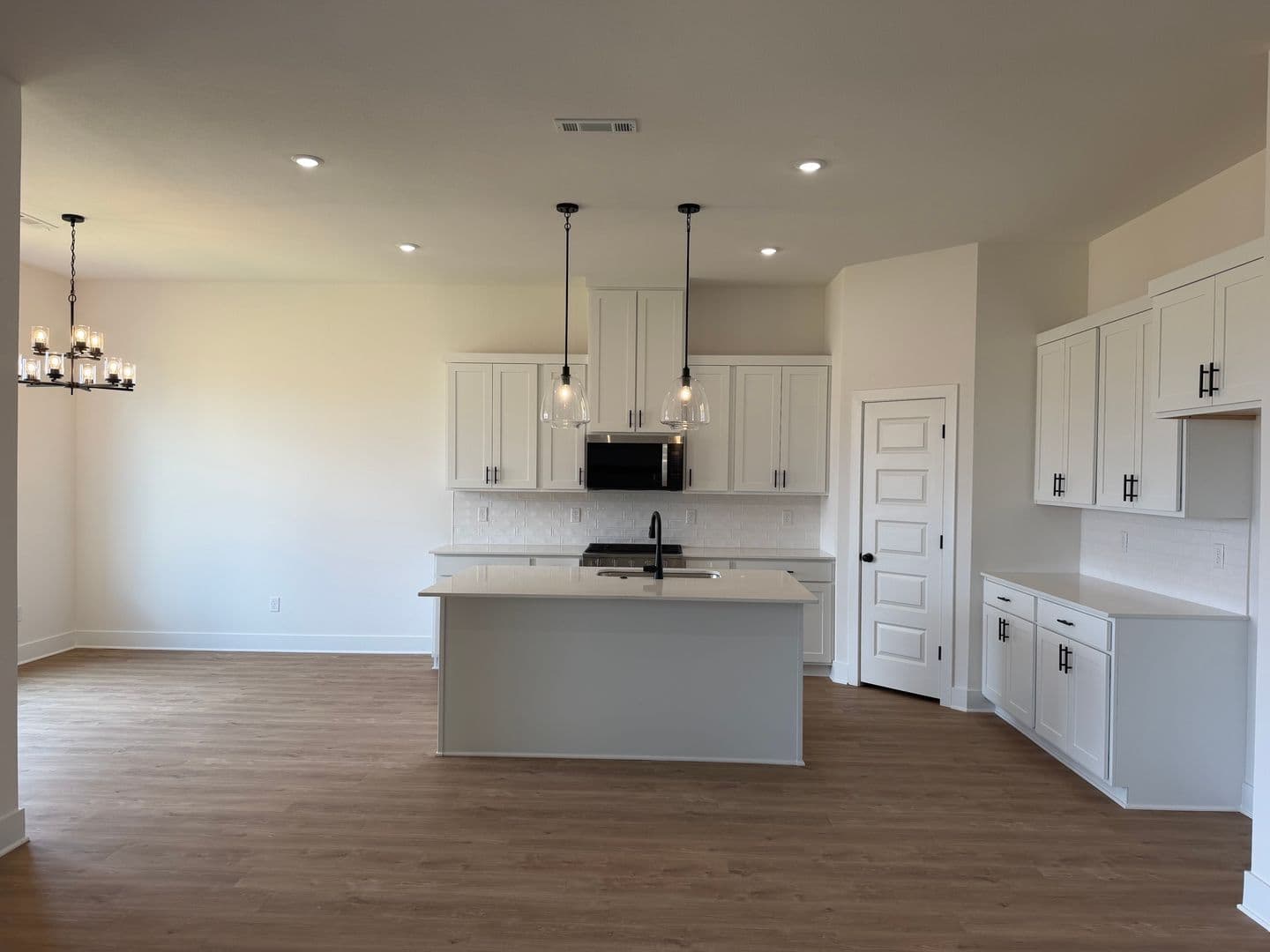 Springdale House: 5231 Nicolas Avenue