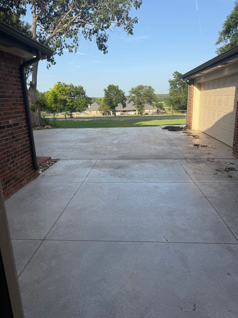 Edmond House: 14301 South Western Avenue