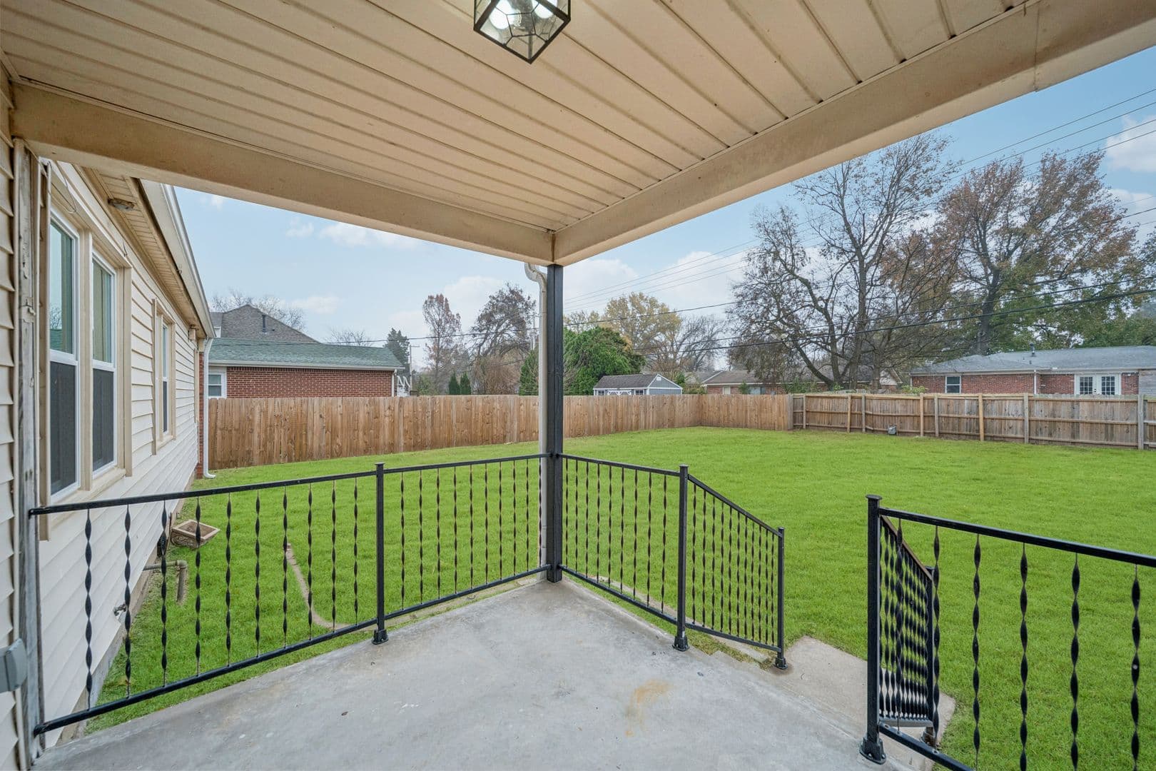 Tulsa House: 1348 E 45th Pl