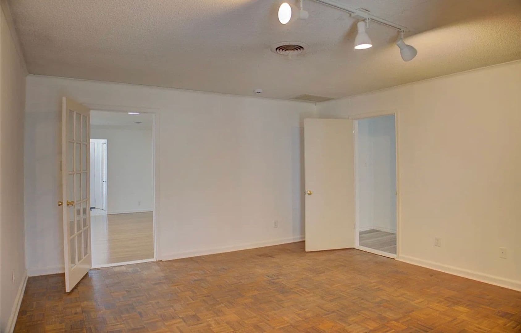 Tulsa House: 3922 E 34th St