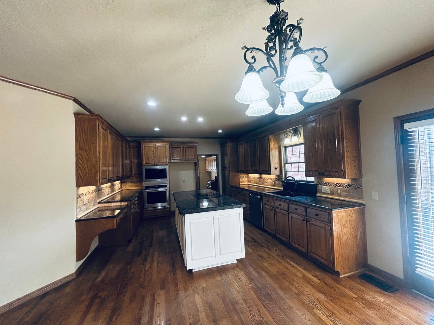 Tulsa House: 3622 E 87th Street