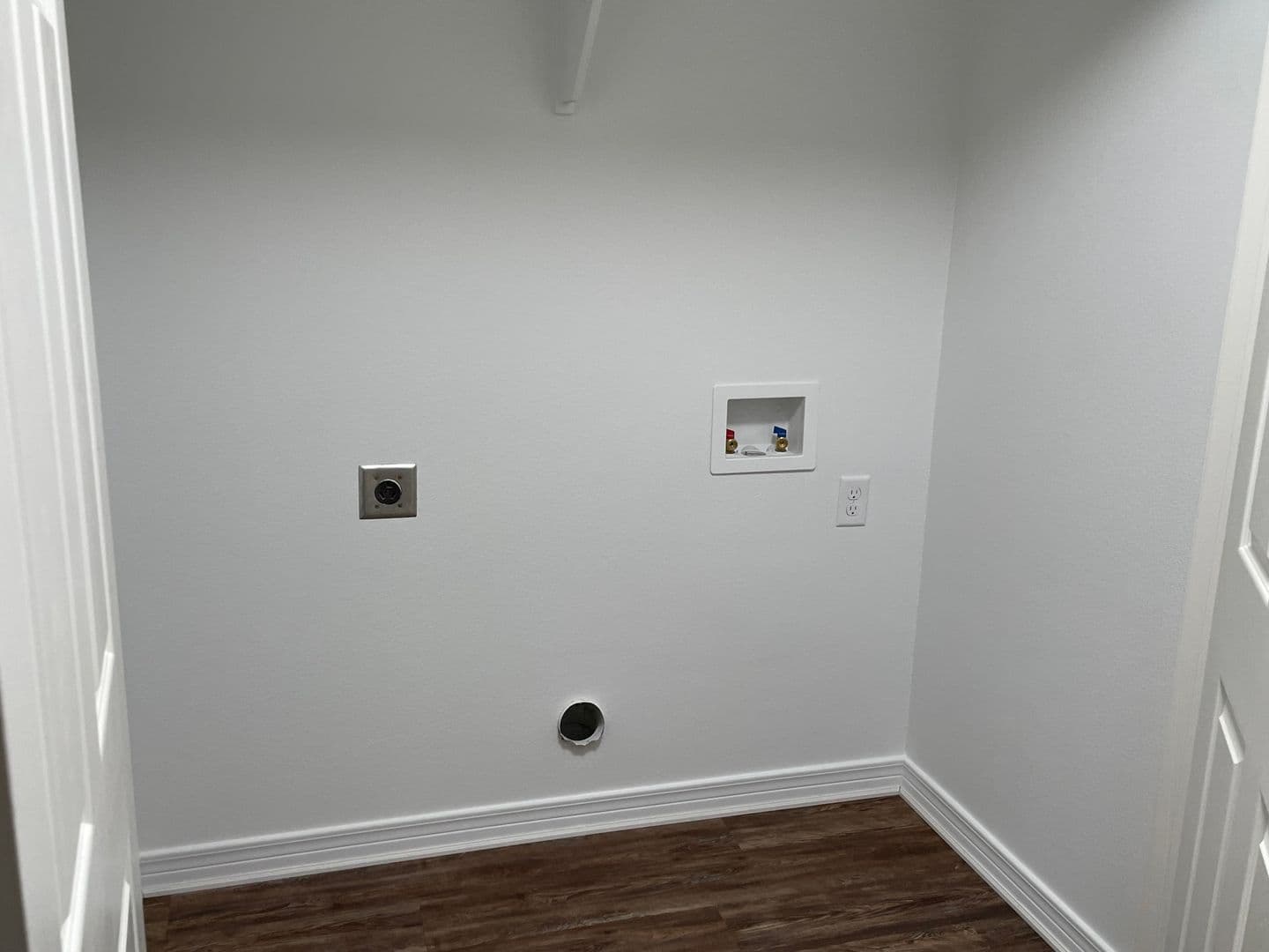 Springdale House: 3127 Riverside