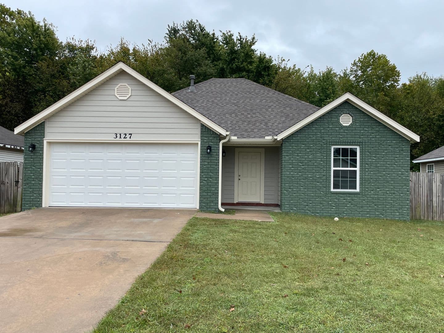 Springdale House: 3127 Riverside