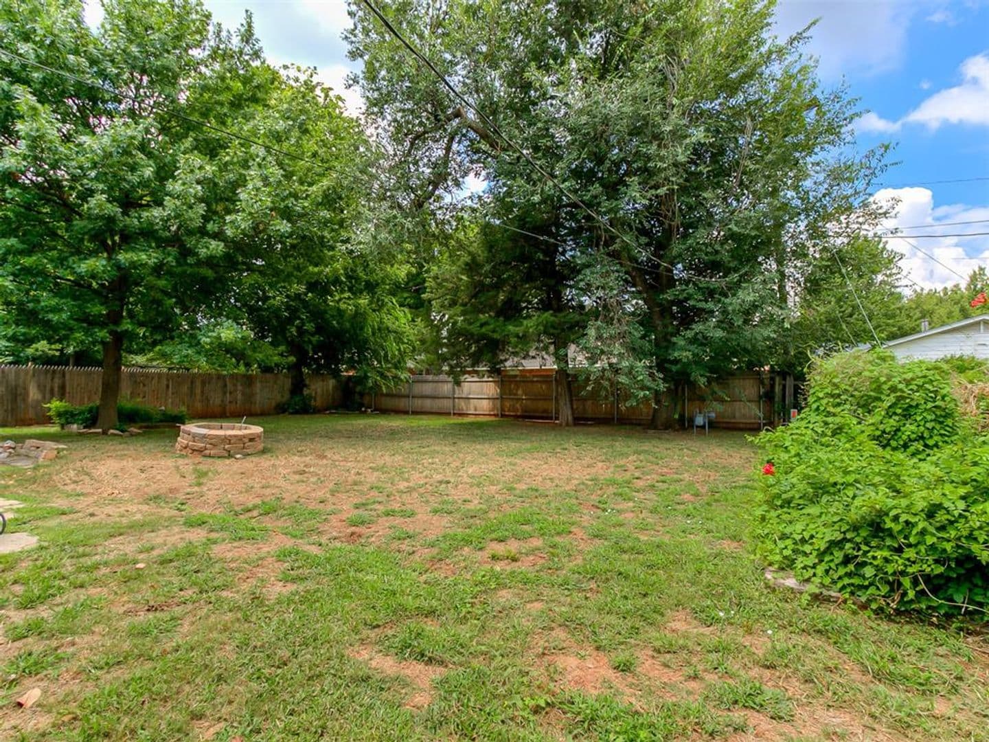 Oklahoma City House: 9917 Village Dr.