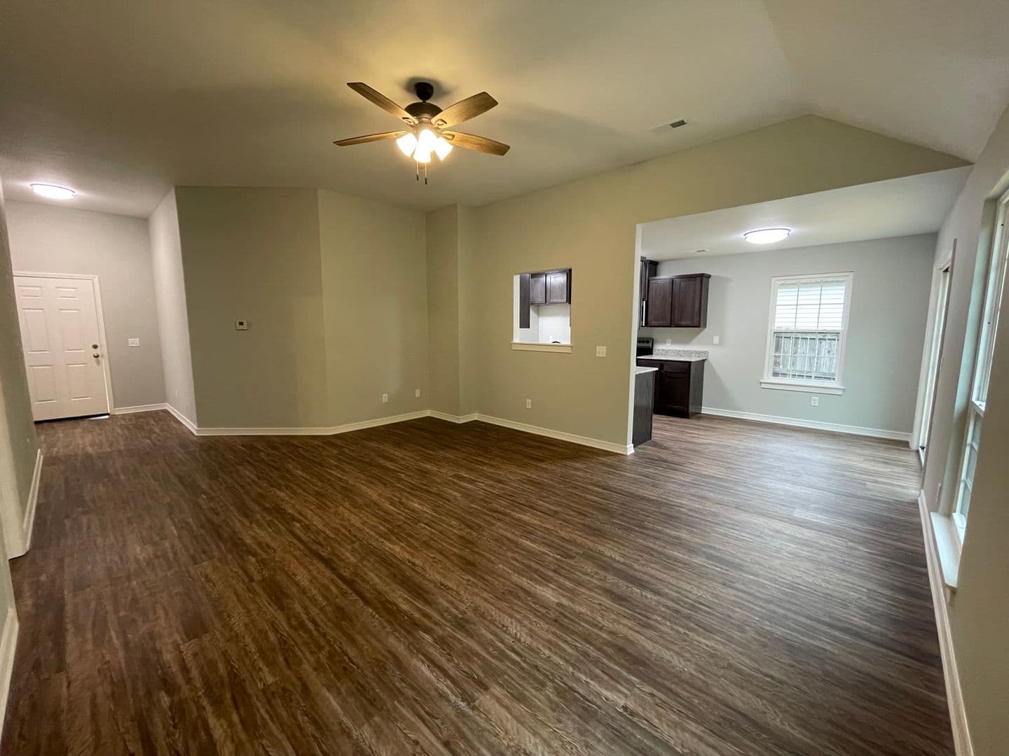 Springdale House: 3127 Riverside