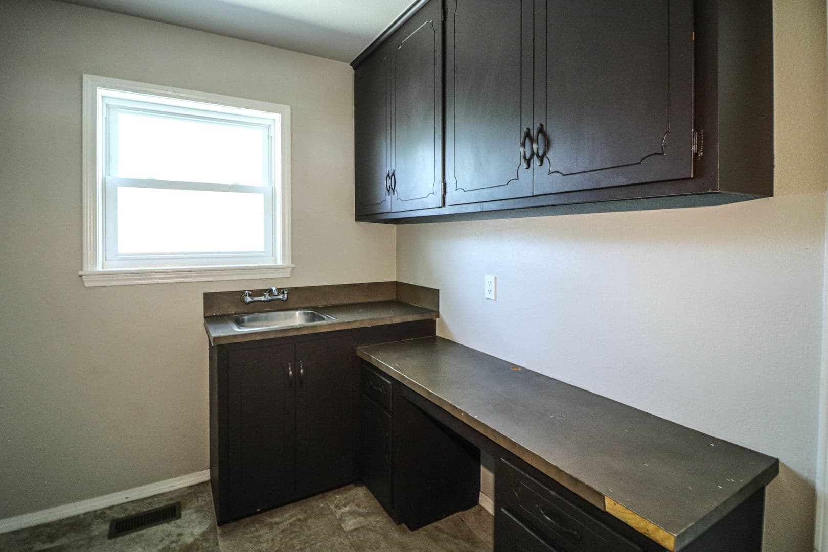 Tulsa House: 5621 S 75th E Pl