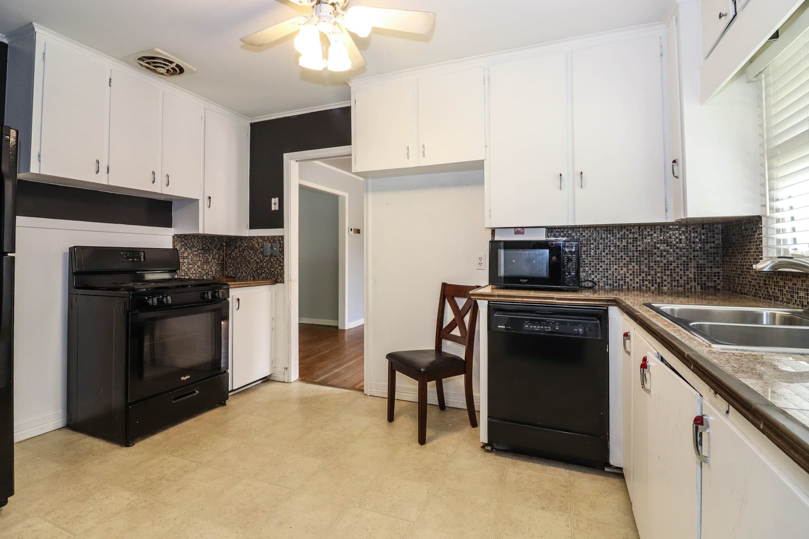 Tulsa House: 4172 S. Rockford Place