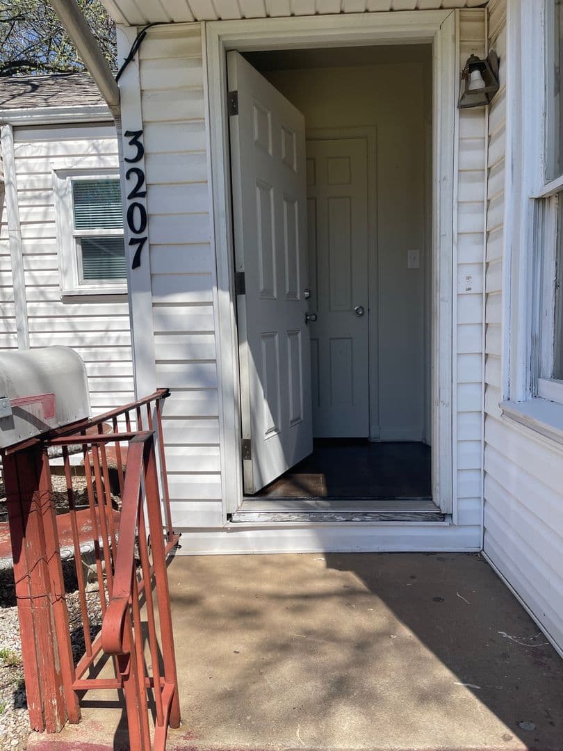 Tulsa House: 3207 E 29th St