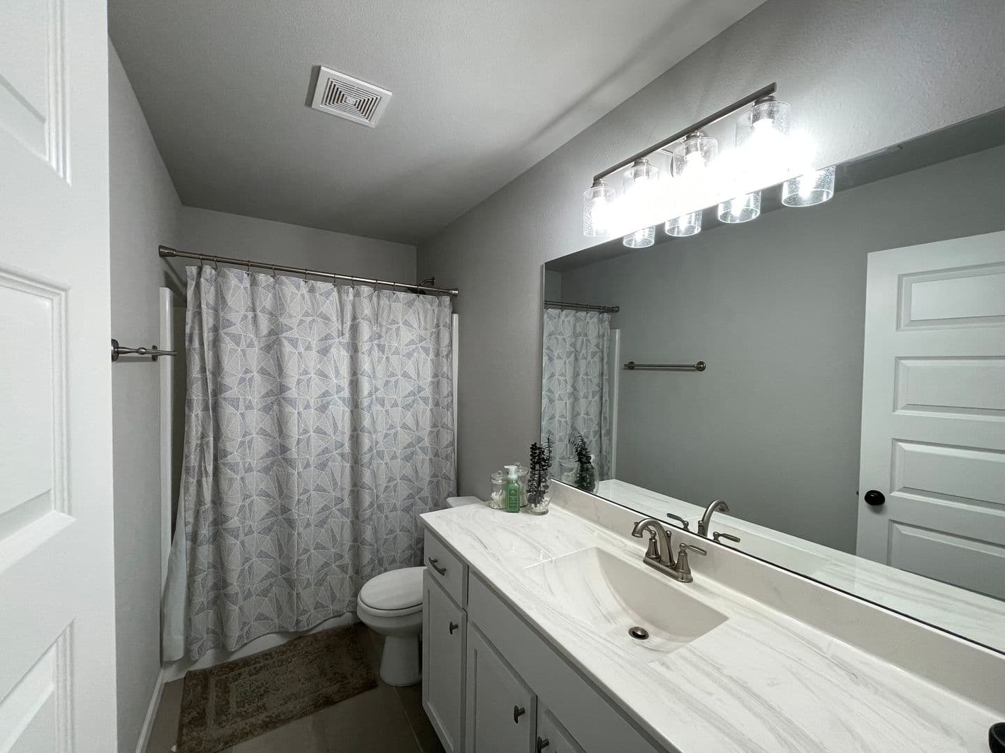 Broken Arrow House: 3721 N 39th St