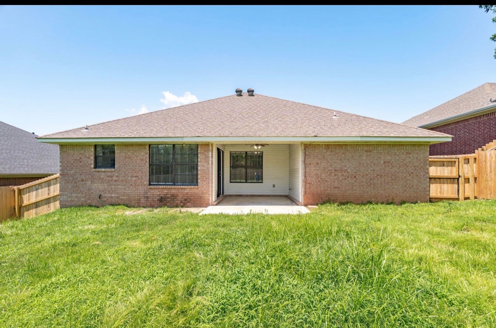 Van Buren House: 2708 Azure Hills Drive