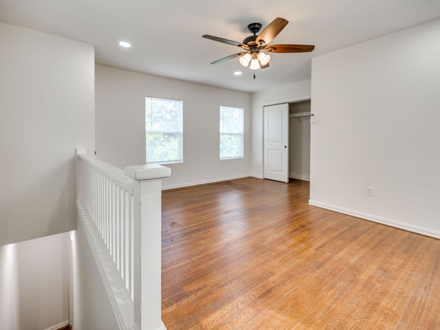 Tulsa House: 64 N Gillette Ave