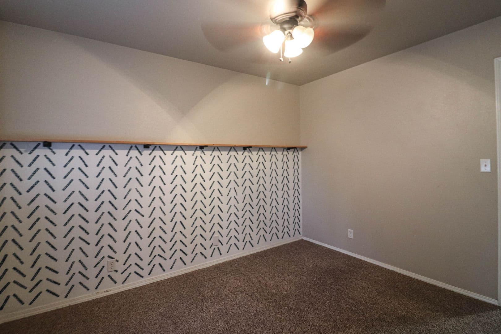 Tulsa House: 5621 S 75th E Pl