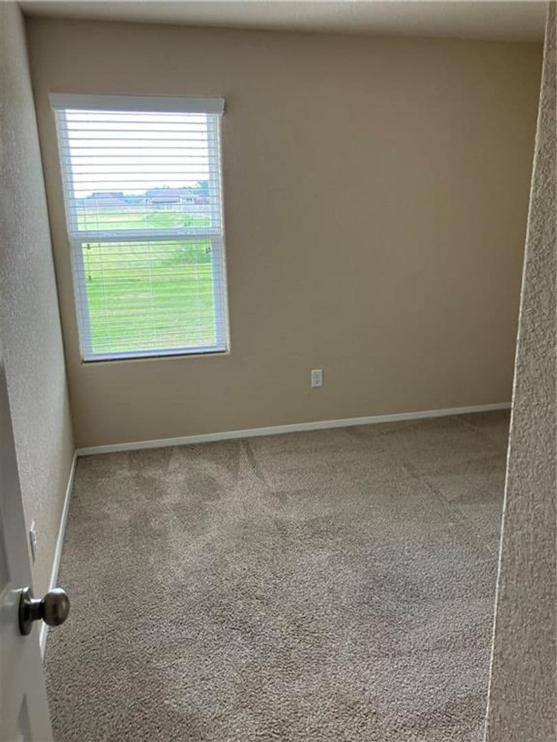Bentonville House: 709 NW 67th Ave