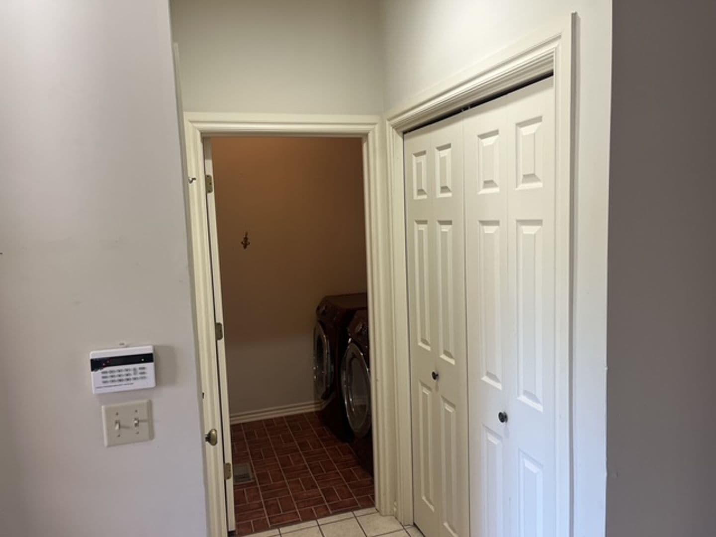 Tulsa House: 9146 S Florence Pl