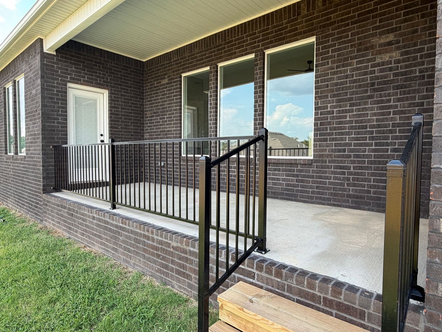 Springdale House: 5231 Nicolas Avenue