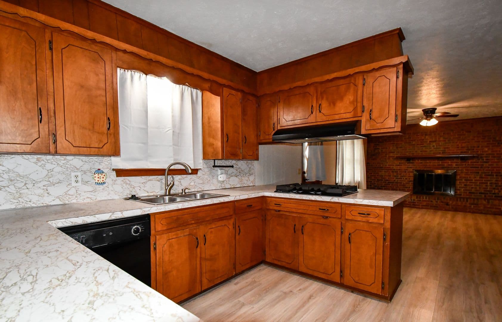 Bixby House: 8408 E 125th St