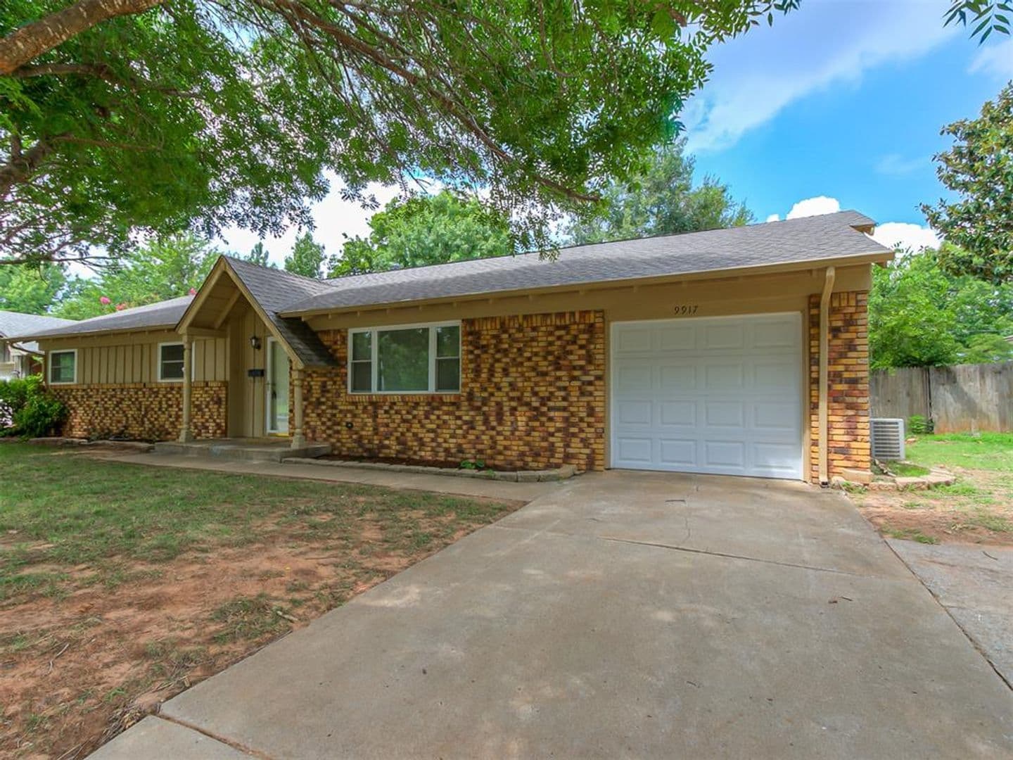 Oklahoma City House: 9917 Village Dr.