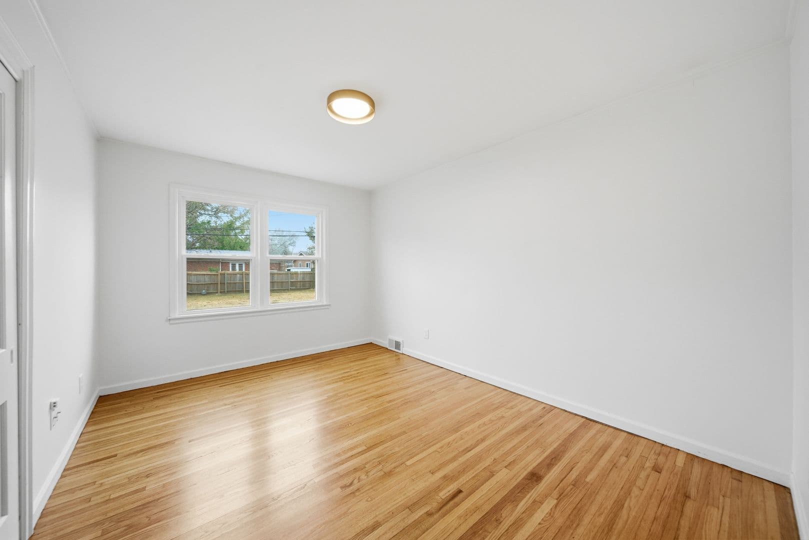Tulsa House: 1348 E 45th Pl