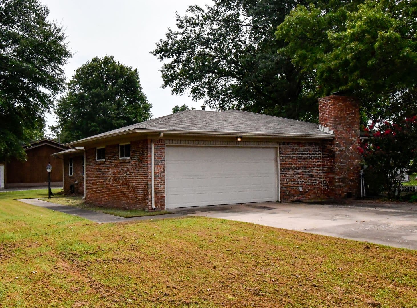 Bixby House: 8408 E 125th St
