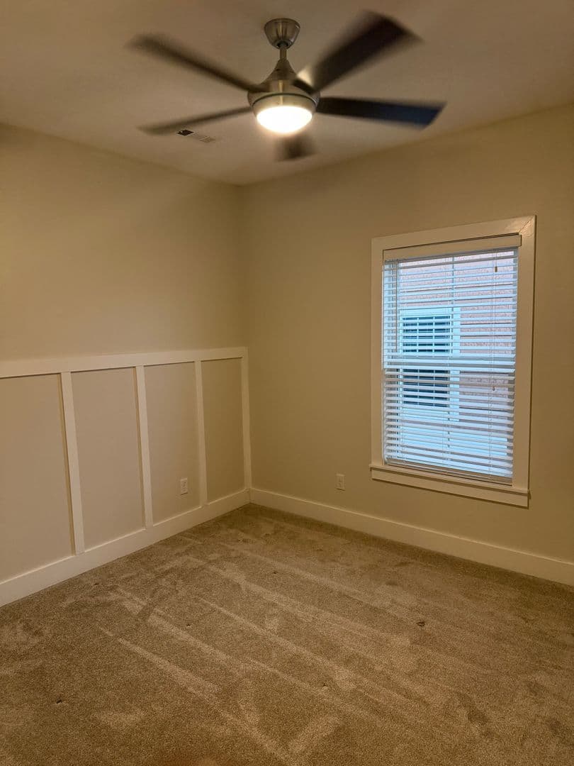 Rogers House: 6506 W Knoll View Way