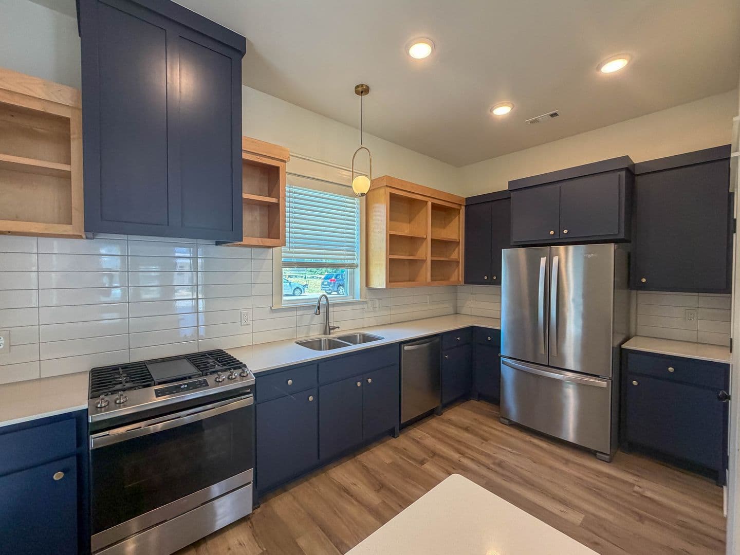 Fayetteville House: 1347 S Duncan