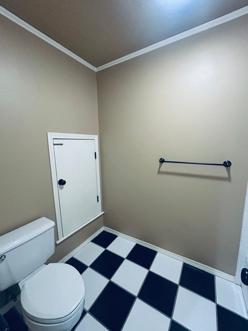 Tulsa House: 3622 E 87th Street
