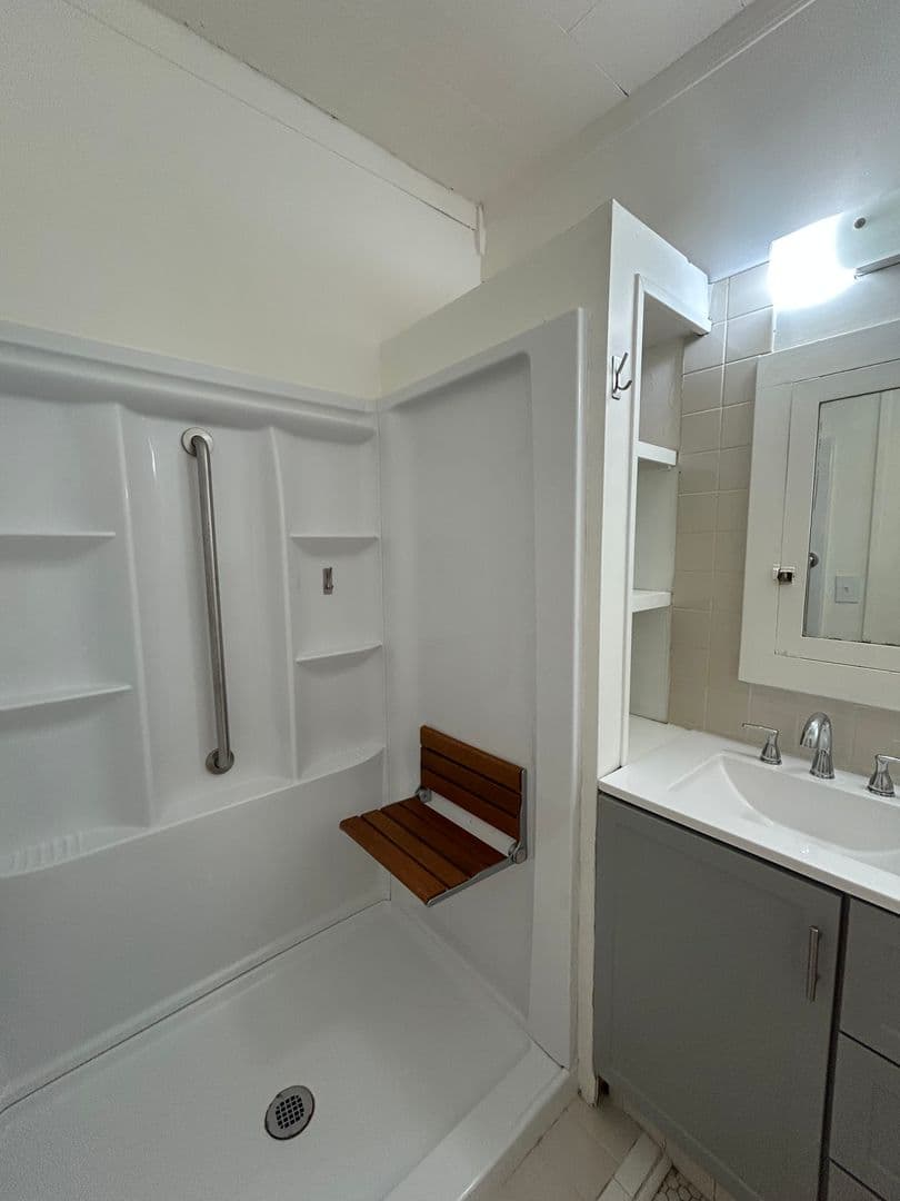 Tulsa House: 1020 S Quincy Ave