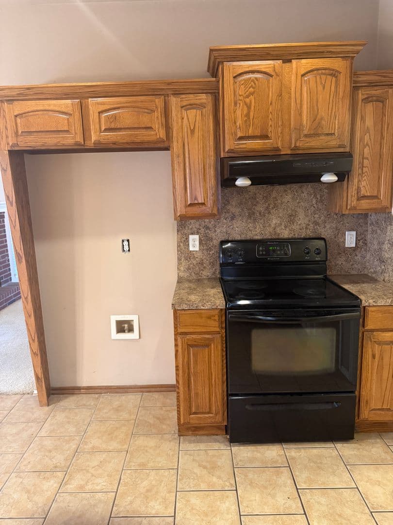 Mustang House: 400 S Castle Ridge Ln