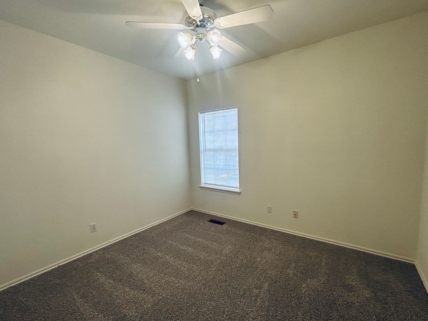 Tulsa House: 4930 E 88th Pl