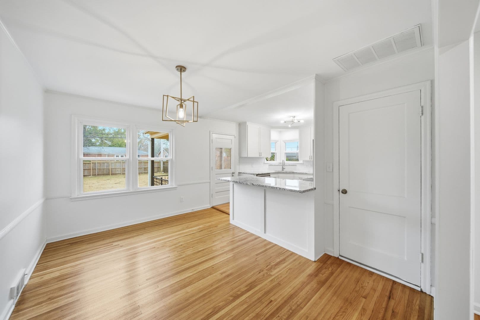 Tulsa House: 1348 E 45th Pl