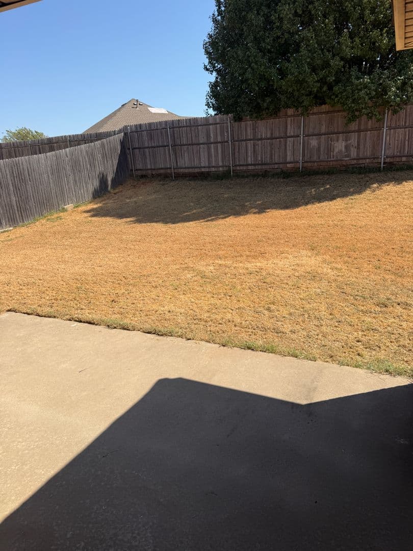 Mustang House: 400 S Castle Ridge Ln