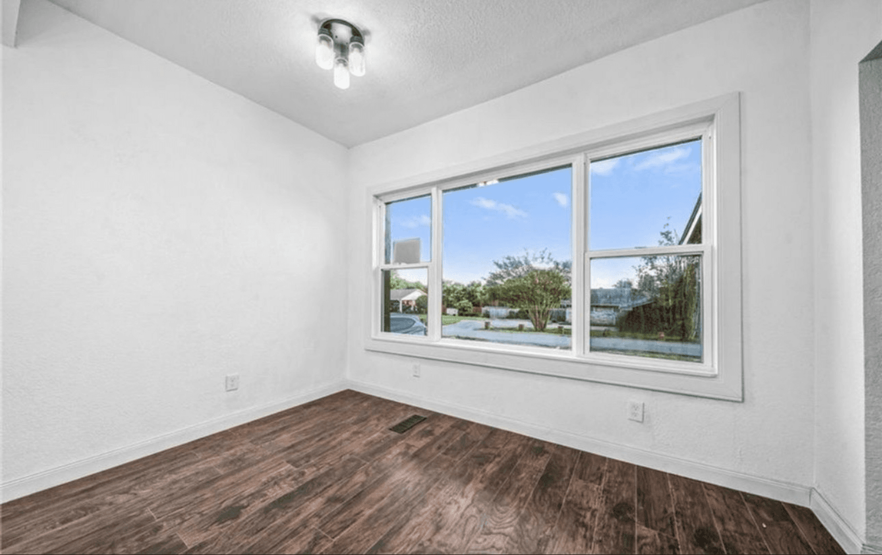 Van Buren House: 802 N 11 St