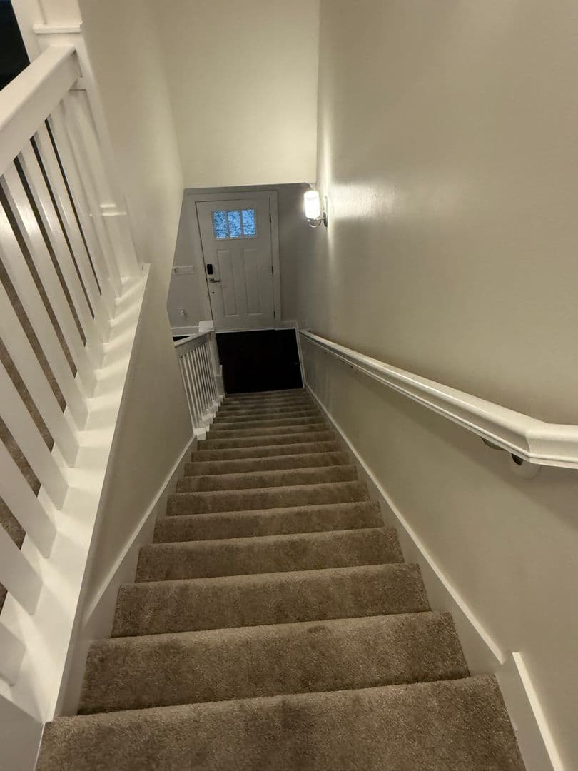 Rogers House: 6506 W Knoll View Way